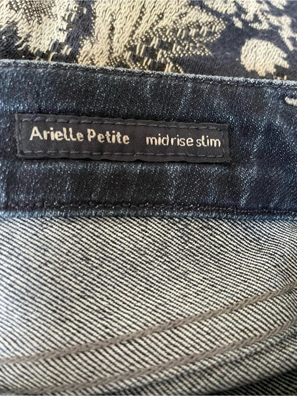 Citizens of Humanity Arielle Petite Mid-Rise Slim Jeans Dark Wash Sz 30 - Picture 3 of 6